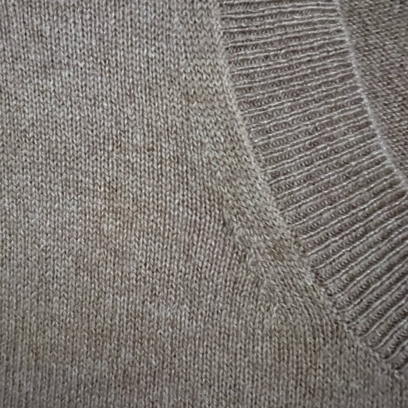 J crew cashmere sweater - M - camel - Picture 9 of 10